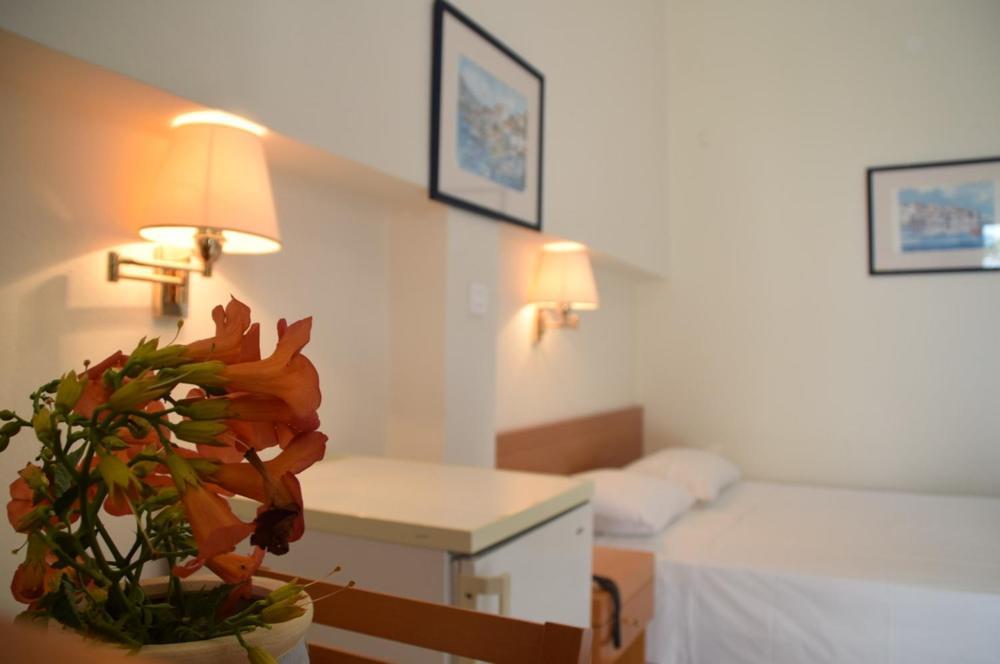 Attica Hotel Ephie Vathí Kültér fotó